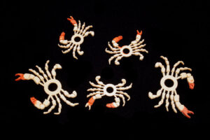 Baked Flies Moeka Crab legs + Claws tan/red